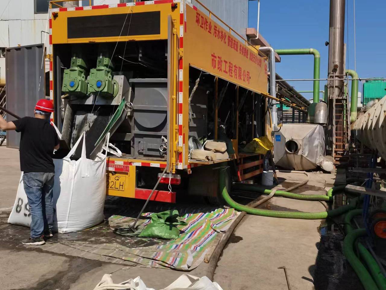 来宾淤泥压干处理